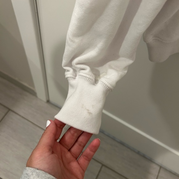 Hollister Slouchy White Crewneck - Picture 5 of 7